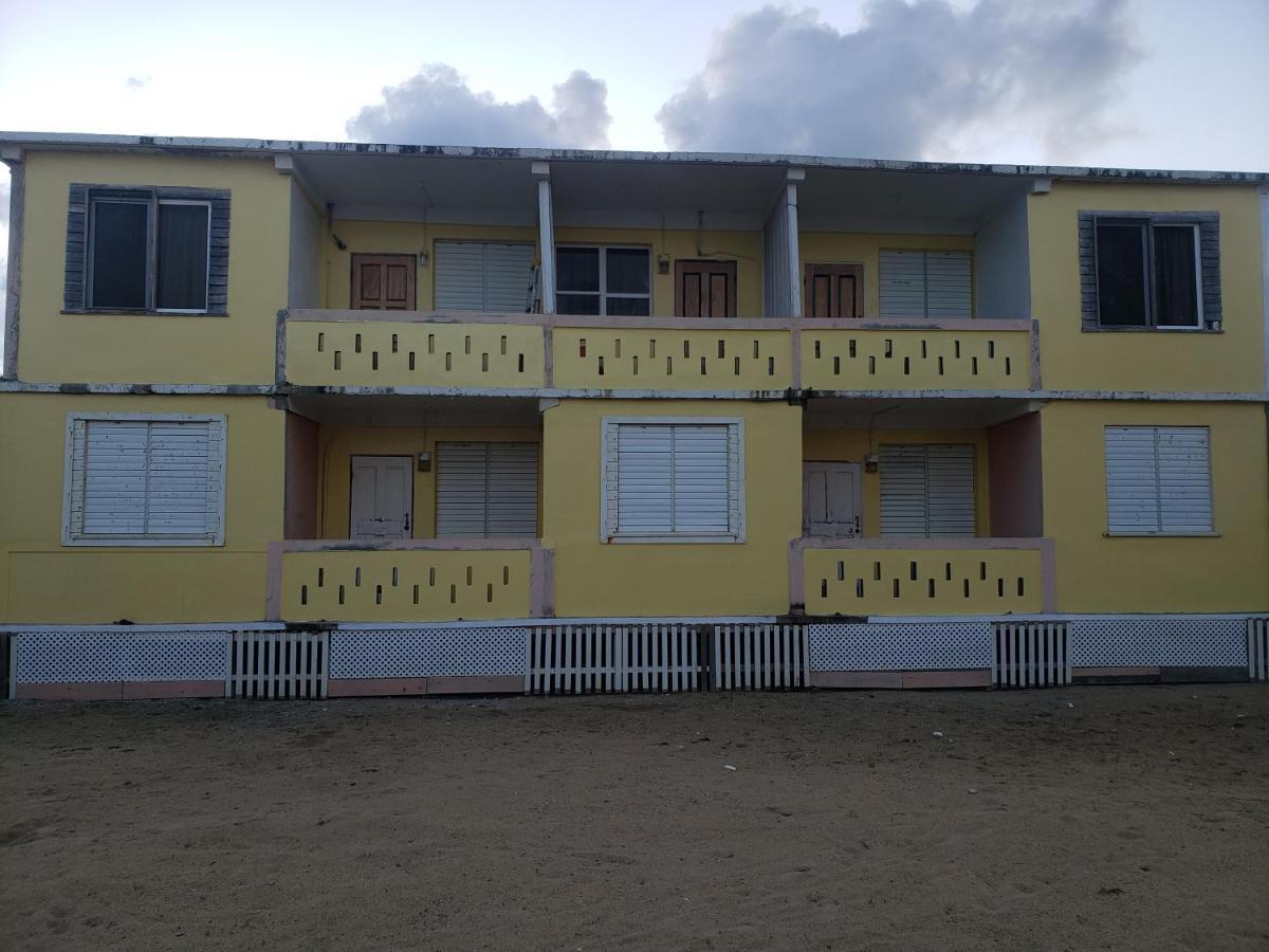 Pal'S On The Beach - Dangriga, Belize ภายนอก รูปภาพ