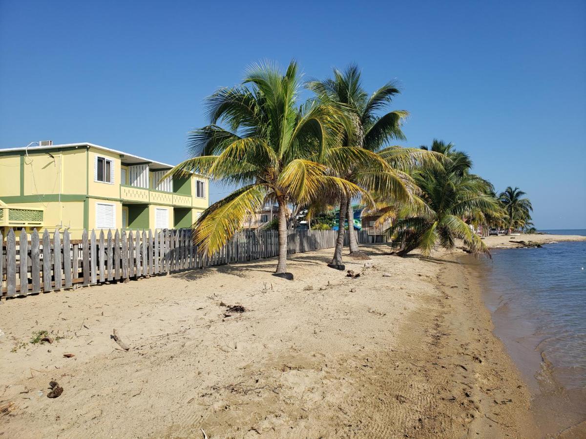 Pal'S On The Beach - Dangriga, Belize ภายนอก รูปภาพ